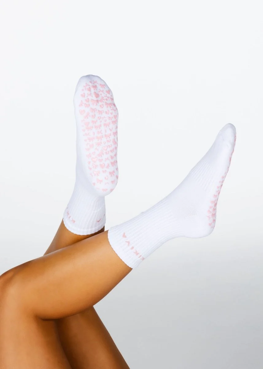 Kikiva 'Bow' Pilates Grip Socks - Baby Pink - Image 3