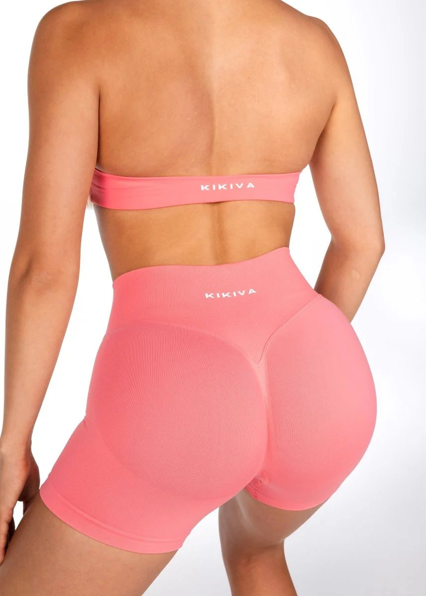Dynamic Staple Halter Crop - Blossom Pink - Image 4