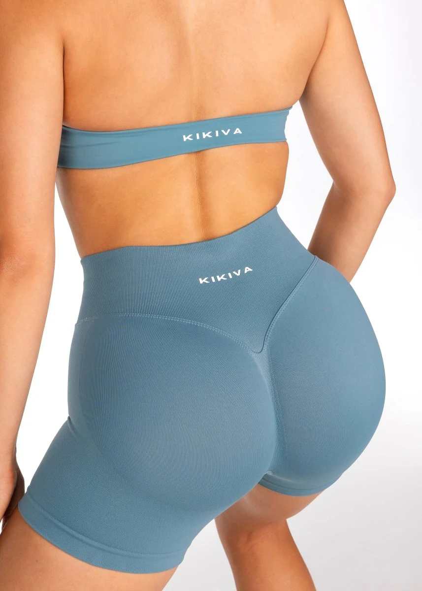 Dynamic Staple Halter Crop - Teal - Image 6