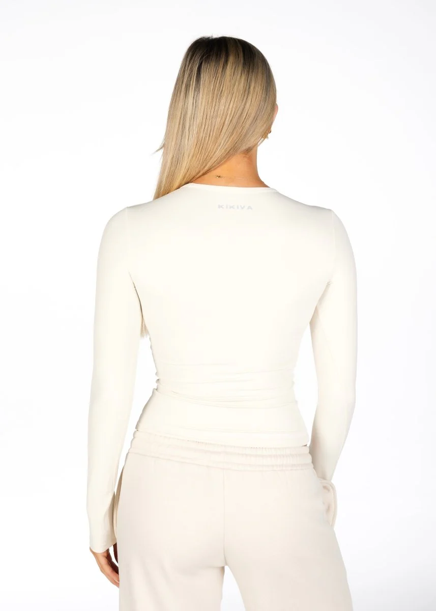 Kikiva Basic Tee Long Sleeve - Cream - Image 2