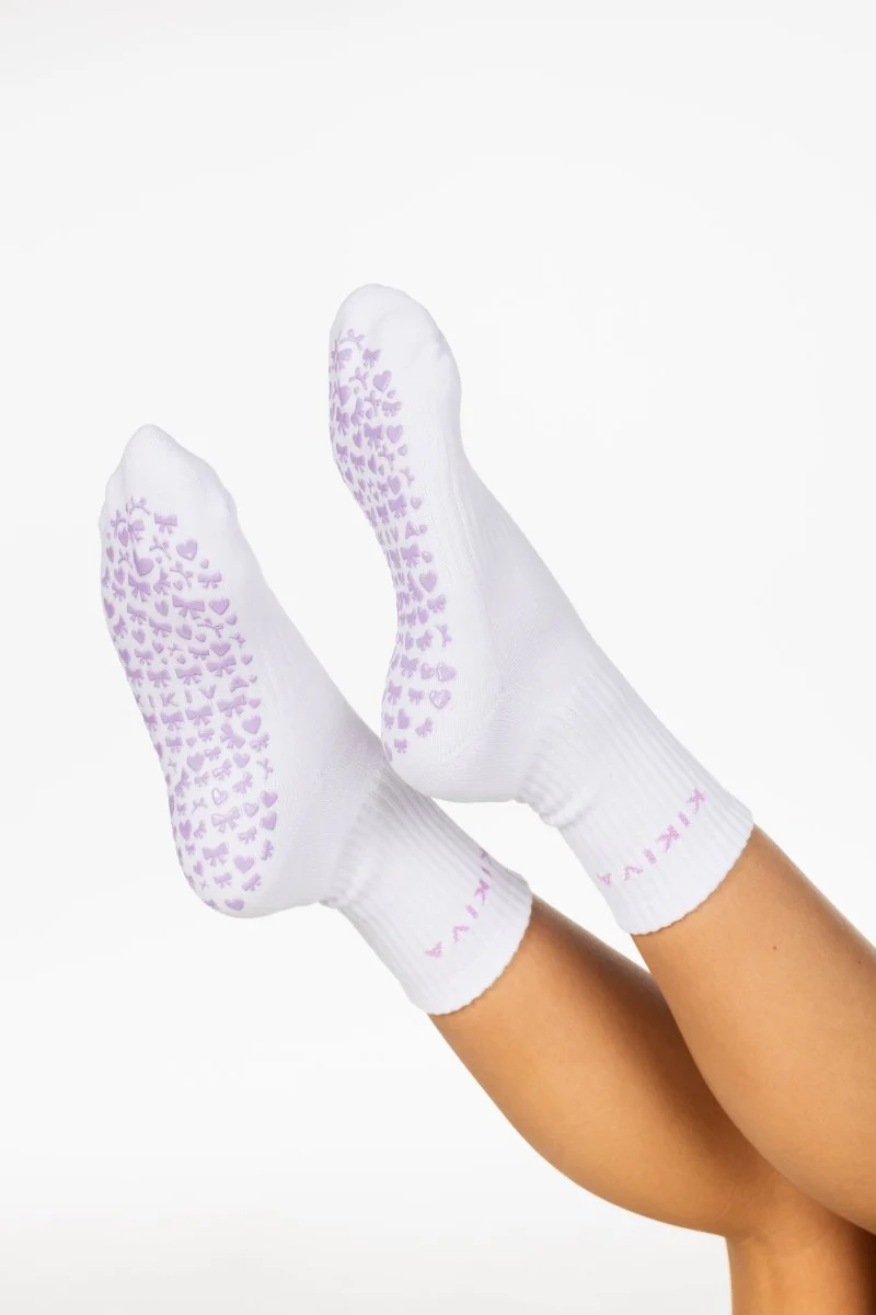 Kikiva 'Bow' Pilates Grip Socks - Baby Purple - Image 3